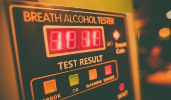 Prečo je dôležité pravidelne kalibrovať váš alkohol tester