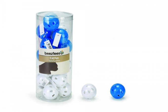 Beeztees Hračka pro kočky míček plastový bílý/modrý s rolničkou 4cm