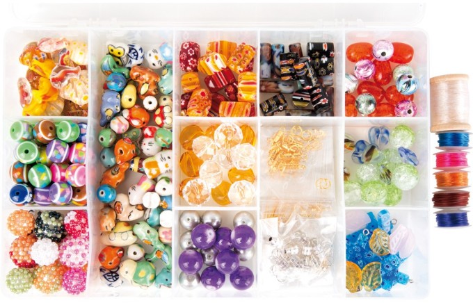 Set skleněných a keramickcýh šperků v boxu