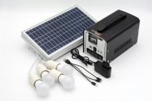 Technaxx Solární nabíjecí stanice 18W,  TX-200  s LED žárovkami