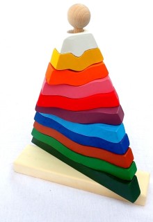 Fauna dřevěná pyramida rozlišování barev